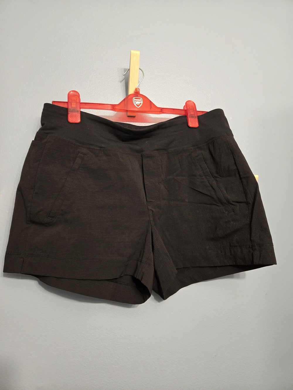 Athleta Black High-Waist Casual Shorts